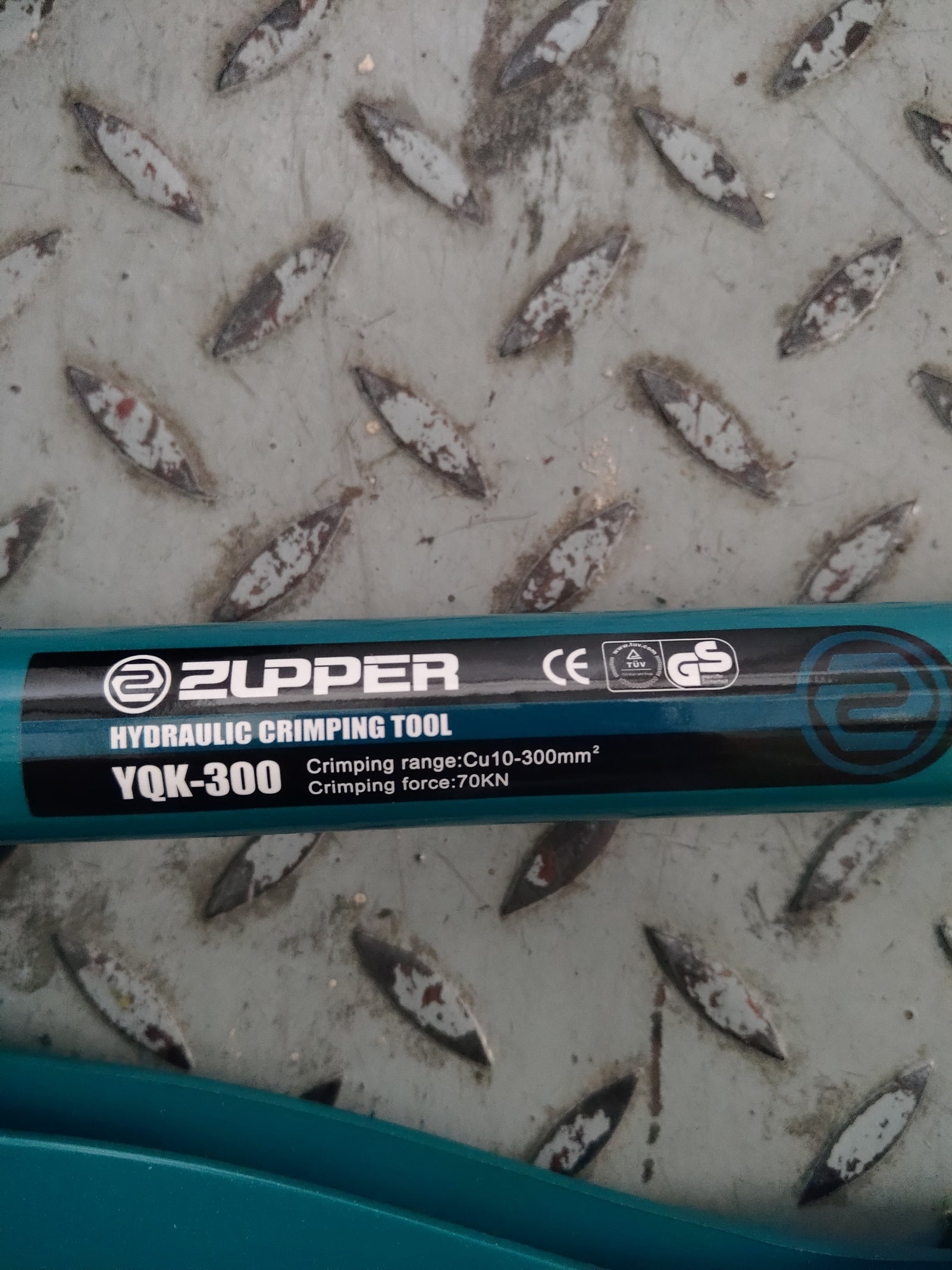 Aiko Hydraulic Crimping Tool Model ZUPPERYQK300