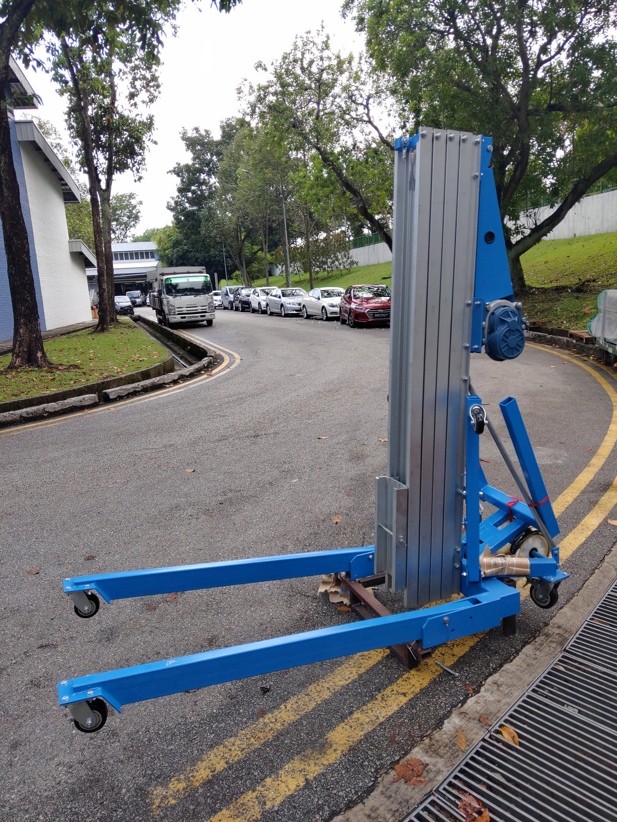 Airstrong Wire Winch High Material Lifter 6M With Electric