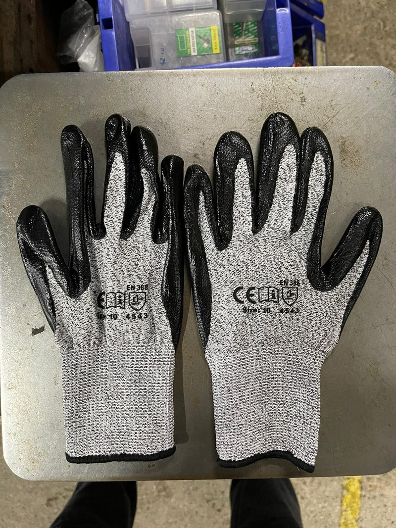 Am/Aiko Anti Cut Glove (4543) black size 10 (level 5) smooth | Model : GLOVE-AM4543B-S Glove Aiko 