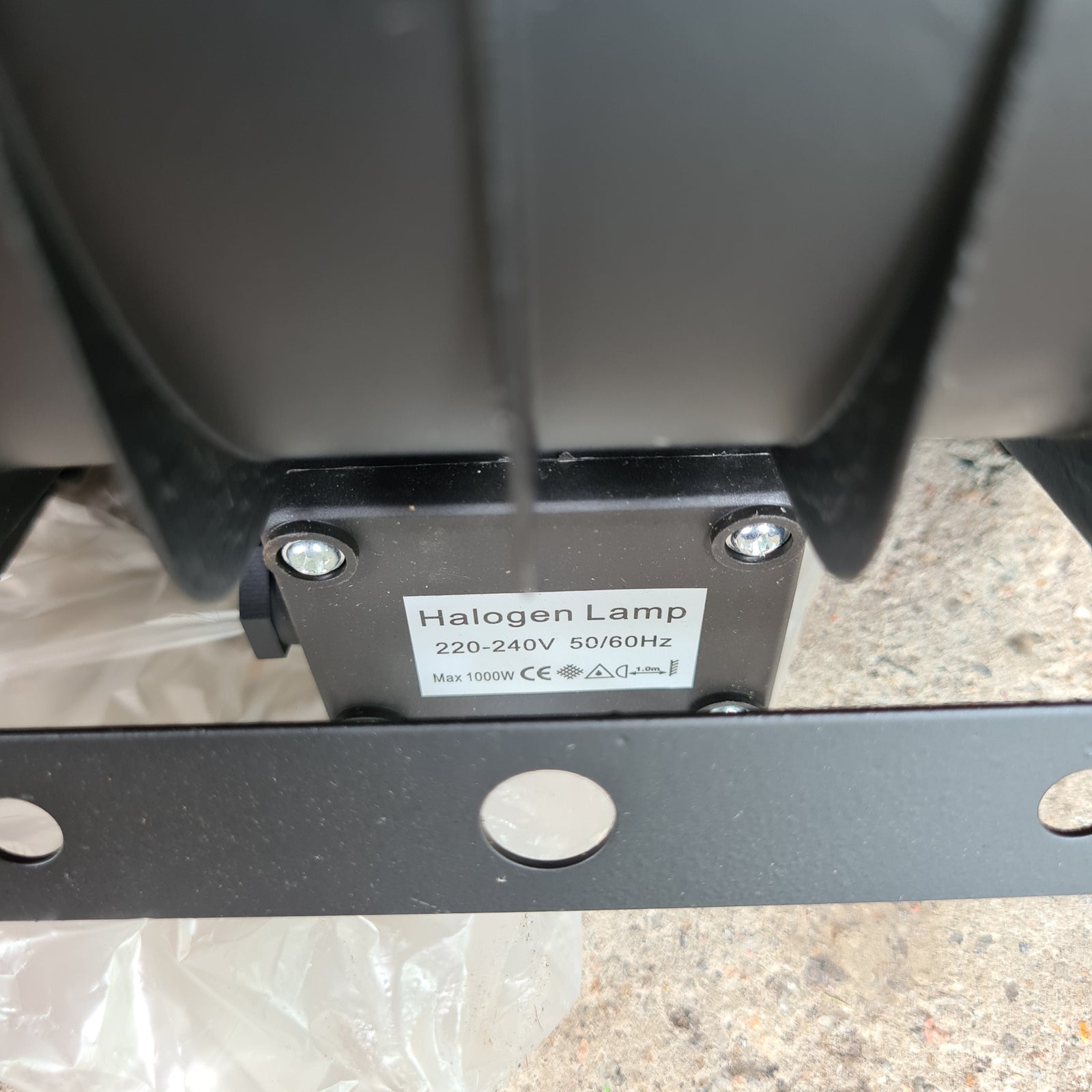 Halogen Fitting 1000W C/W Tube | Model : HL-1000 (Obsolete)
