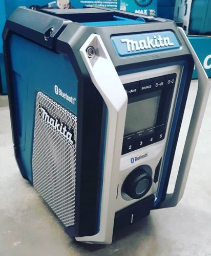 Makita 18V/12V AC Cordless Bluetooth Job Site Radio | Model : M-DMR114 MAKITA 