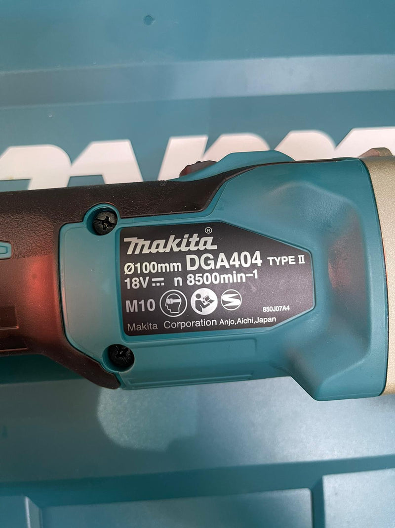 Makita 4" 18V (3.0Ah) Cordless Angle Grinder DGA404RFE | Model : M-DGA404RFE Angle Grinder MAKITA 