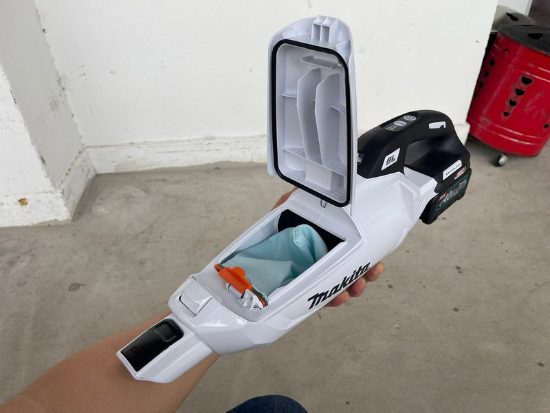 MAKITA CL002G 125W Cordless Cleaner With Fast Charger (DC40RC), 2.5Ah Battery (BL4025) | Model: M-CL002GD11 Cordless Cleaner MAKITA 