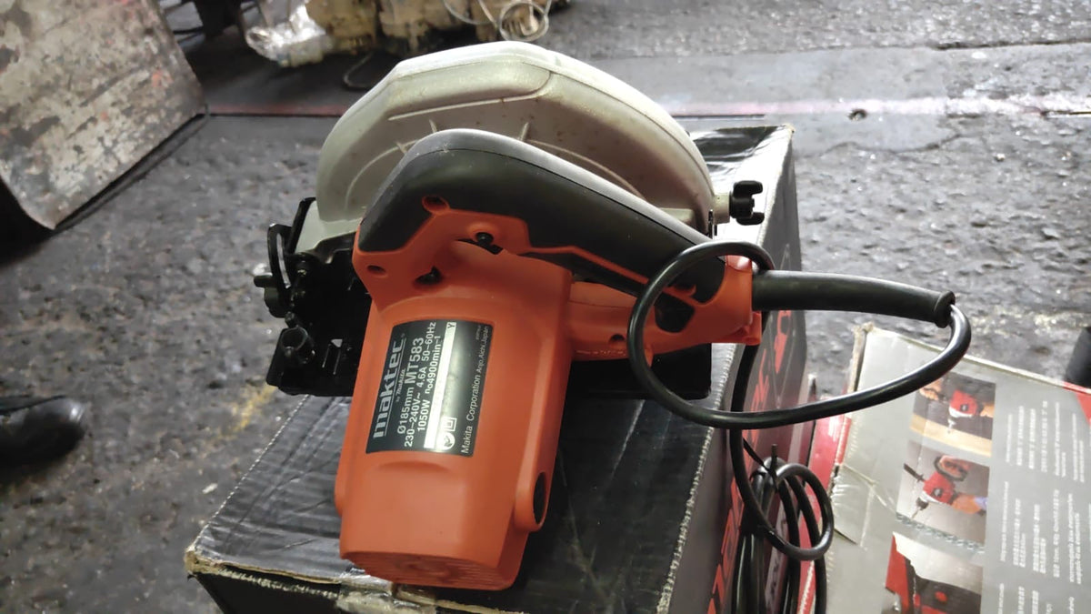 Circular saw maktec mt583 sale