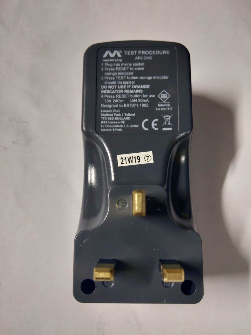 MASTERPLUG RCD Adaptor 13A (Grey) | Model : RCD-M13 Adaptor Masterplug 