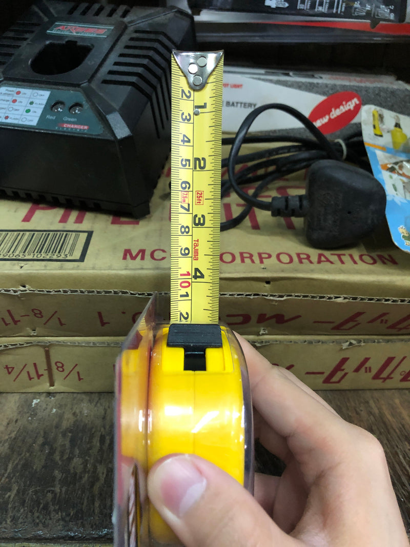 TOOL BENCH TAPE MEASURE 16 foot/5 Meter WITH BELT CLIP