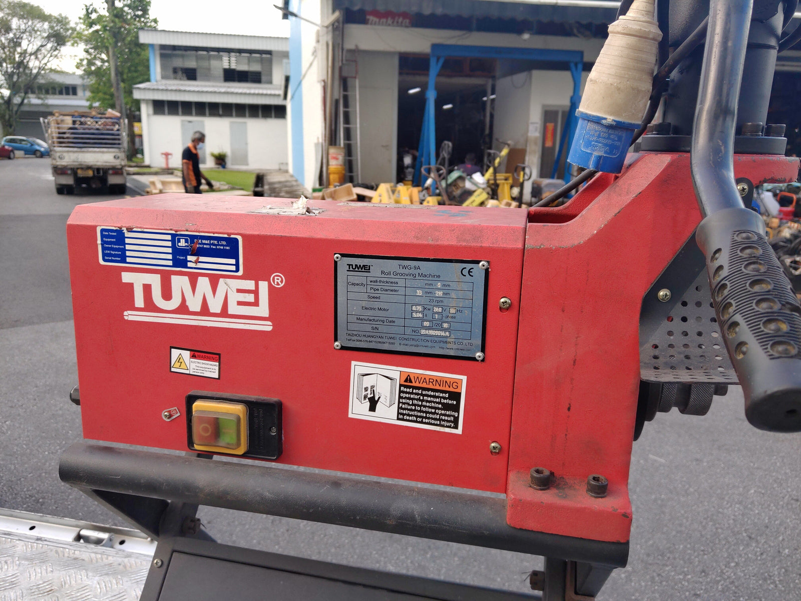 Tuwei TWG9A Roll Grooving Machine (Groover) 1" 8" Model TWG9A