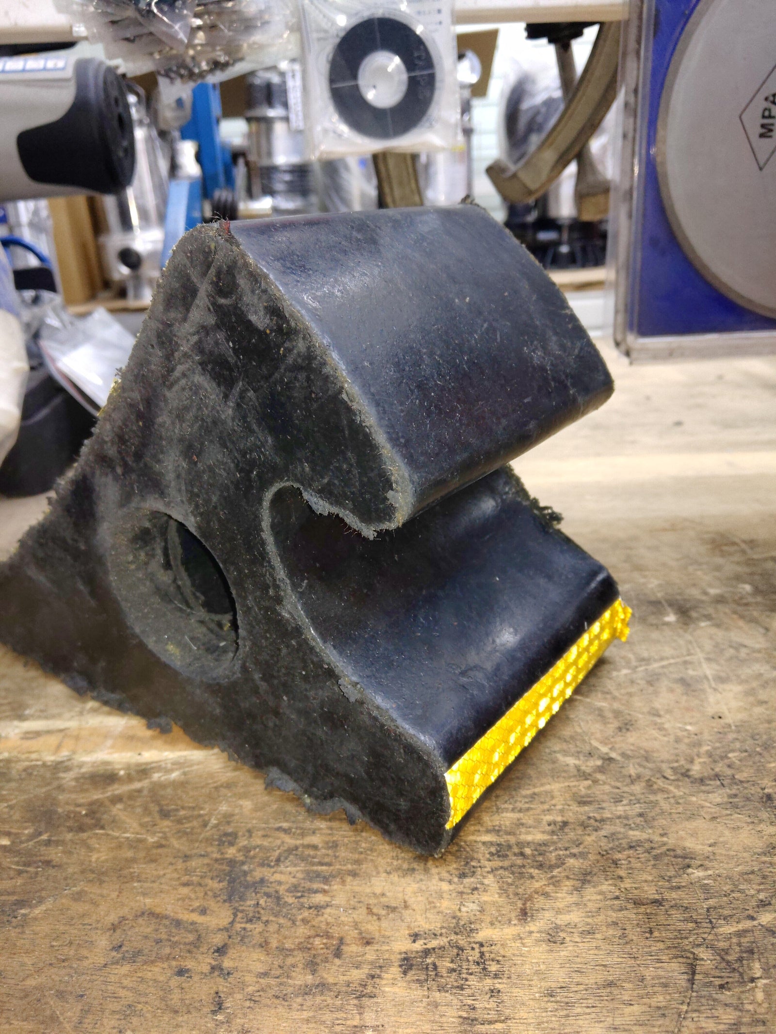 Wheel Chock 29*15*19cm | Model: RWC-YM