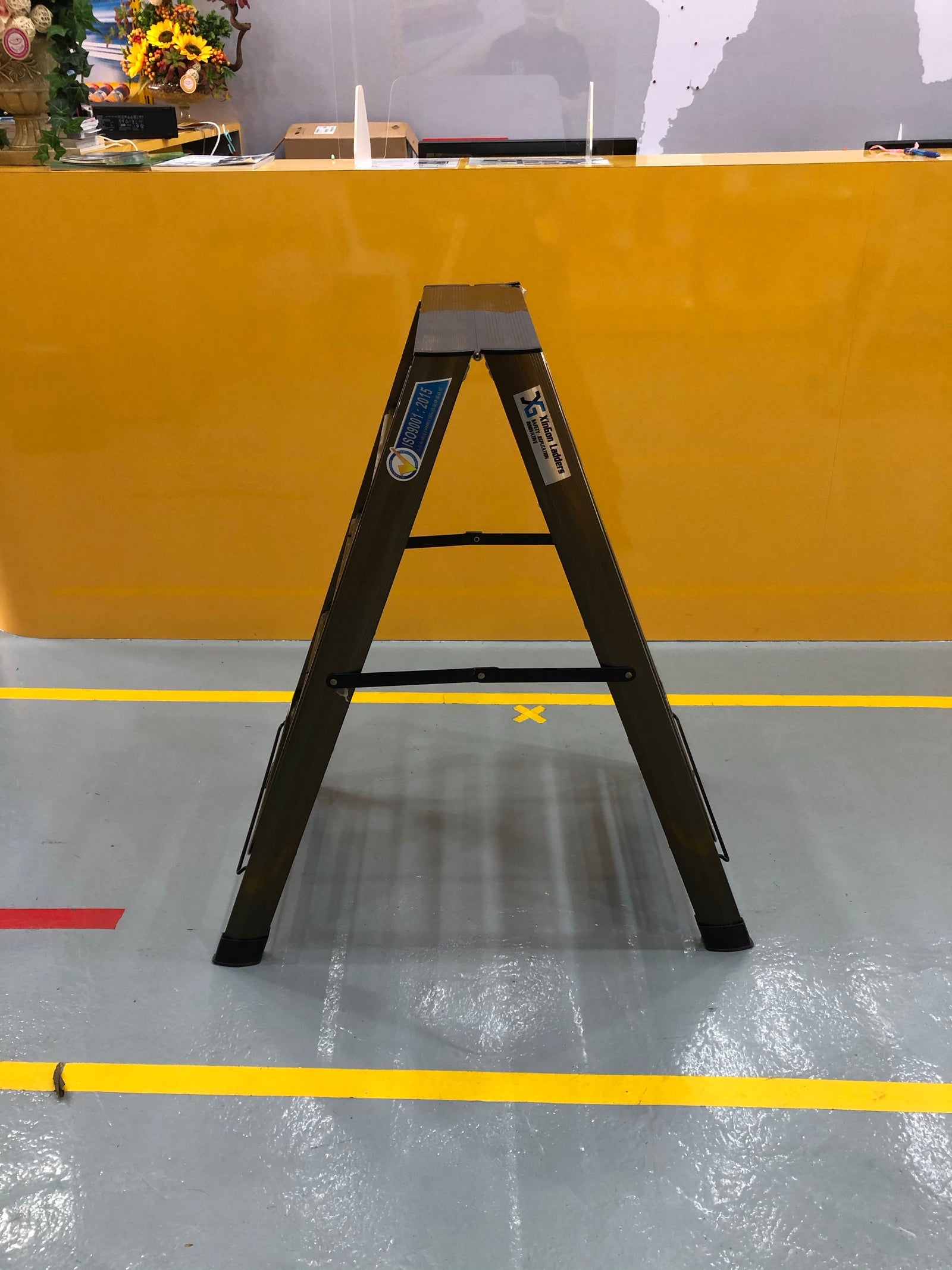 XG Aluminium Ladder + Clothes Rack | Steps : 5 Steps (L-XG132A5), 6 St