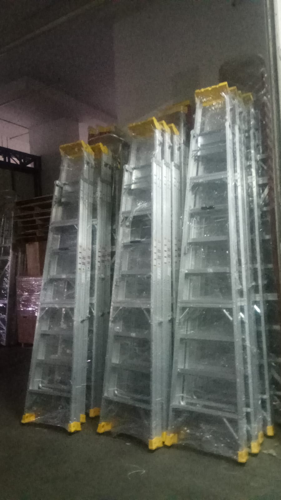 XG Aluminium Step Ladder with Hand Rails | Model : L-XG137AH