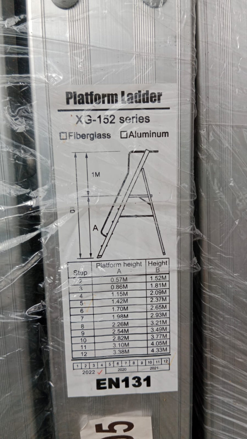 XG Aluminium Platform Ladder with Handle & Toe Box, Sizes : 4 Steps to
