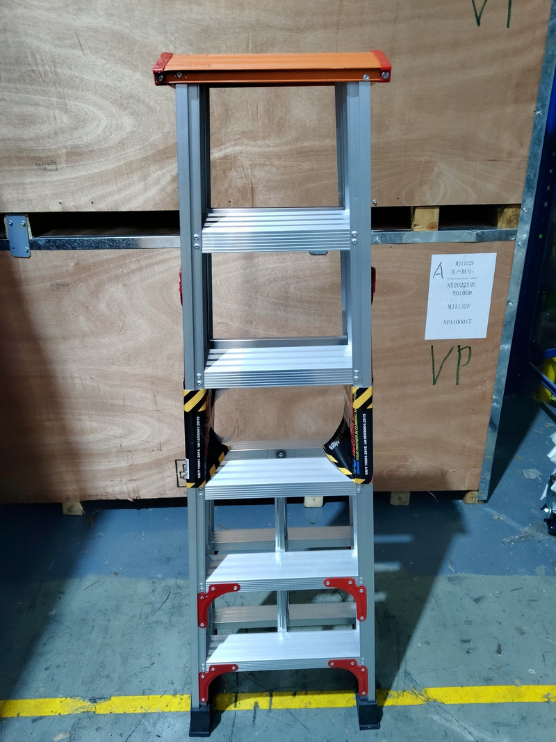 XG Heavy Duty Aluminum Double Side A Ladder | Model : L-XG103A Aluminium A Frame Ladder XG 